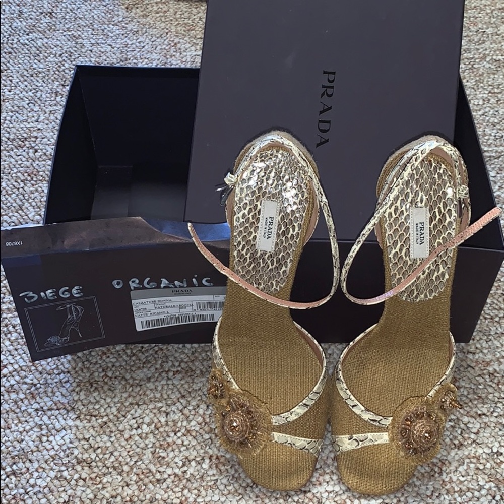 Brand new Prada sandals, 3.5” heel Calzatur - Sold